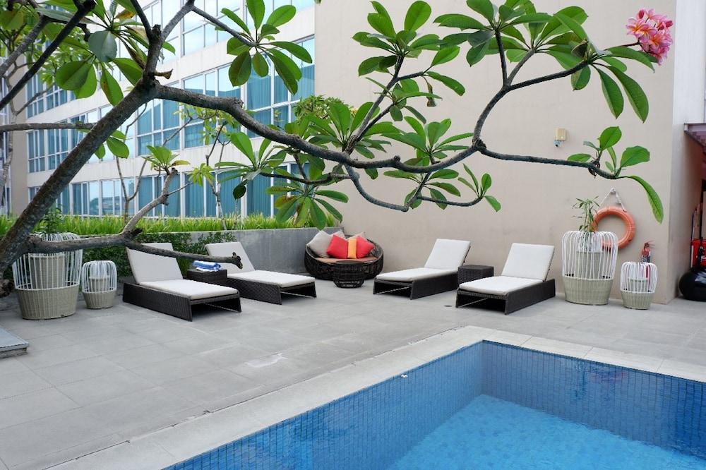 The Premiere Hotel Pekanbaru Ngoại thất bức ảnh