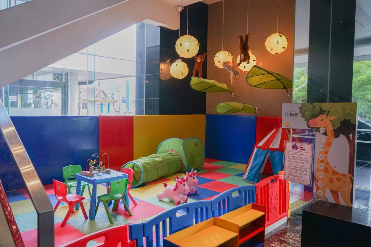 The Premiere Hotel Pekanbaru Ngoại thất bức ảnh