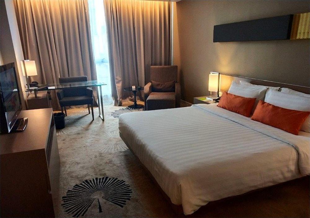 The Premiere Hotel Pekanbaru Ngoại thất bức ảnh
