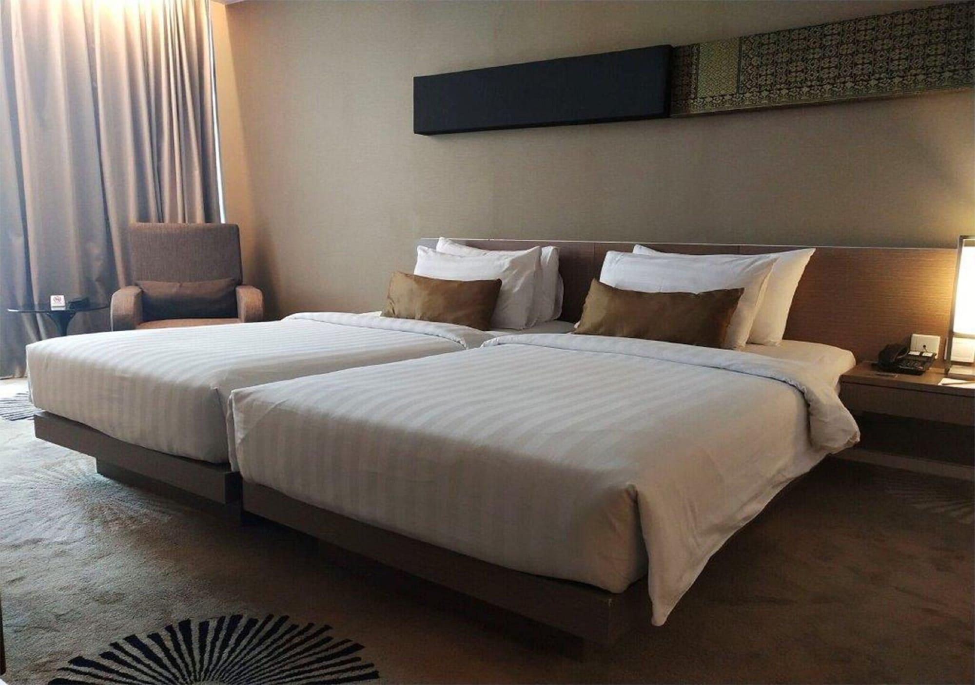 The Premiere Hotel Pekanbaru Ngoại thất bức ảnh