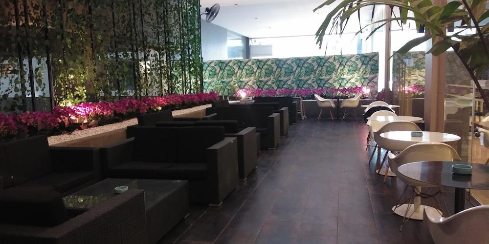 The Premiere Hotel Pekanbaru Ngoại thất bức ảnh