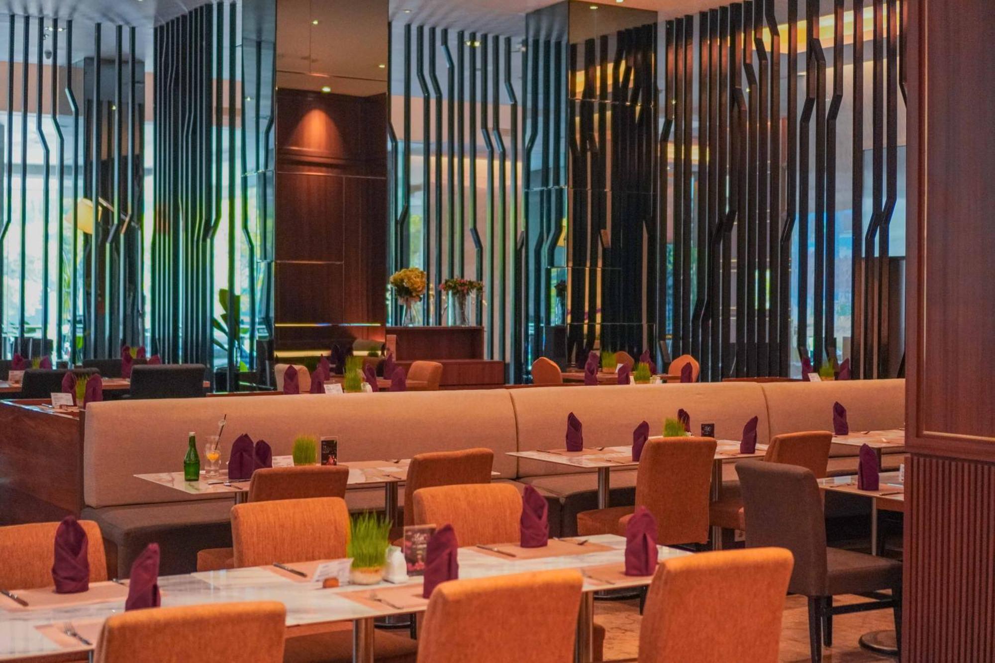 The Premiere Hotel Pekanbaru Ngoại thất bức ảnh