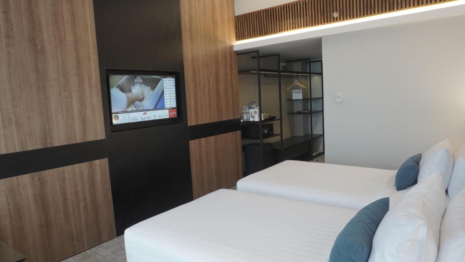 The Premiere Hotel Pekanbaru Ngoại thất bức ảnh